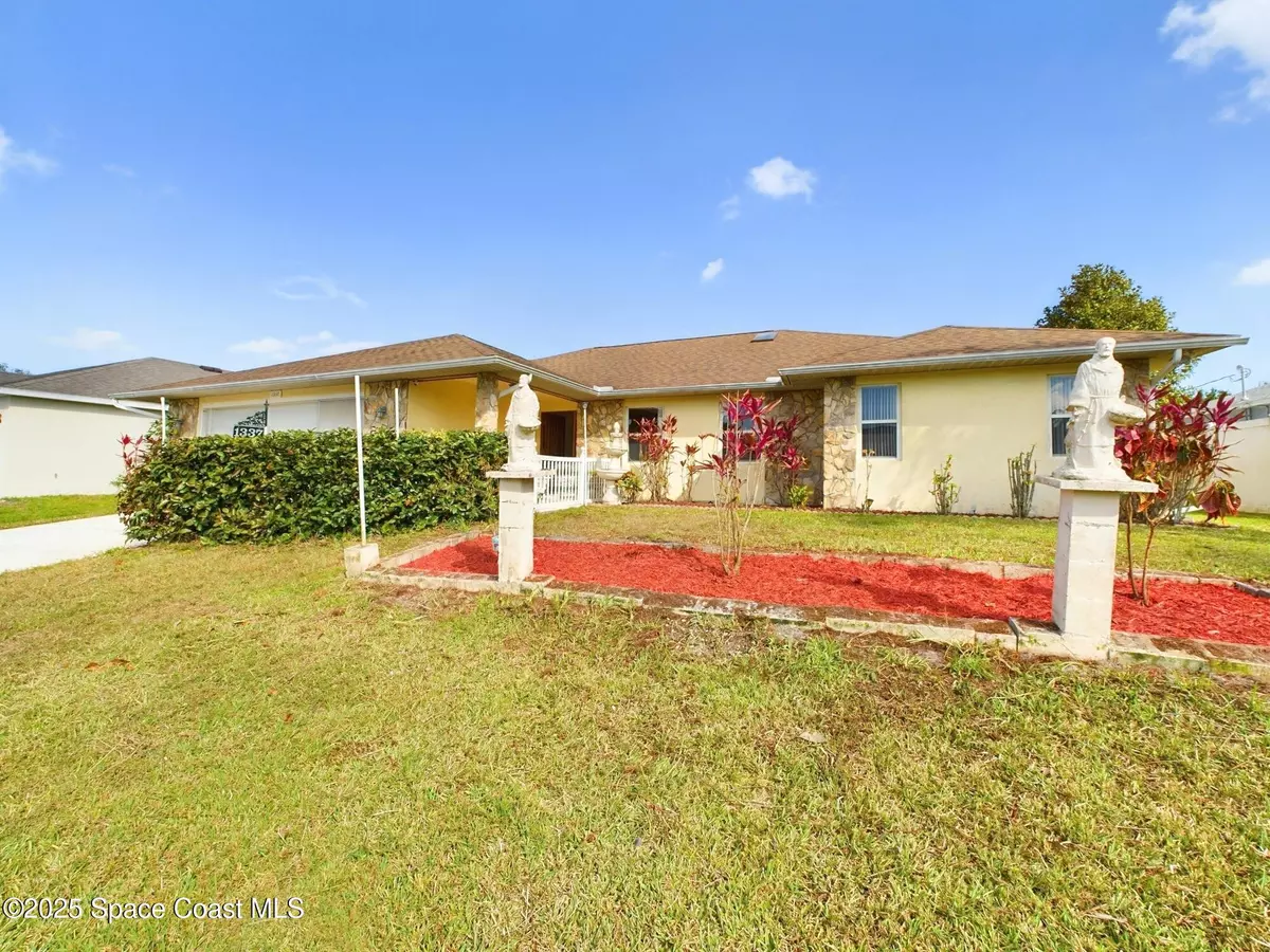 Palm Bay, FL 32907,1337 Ashford AVE NE