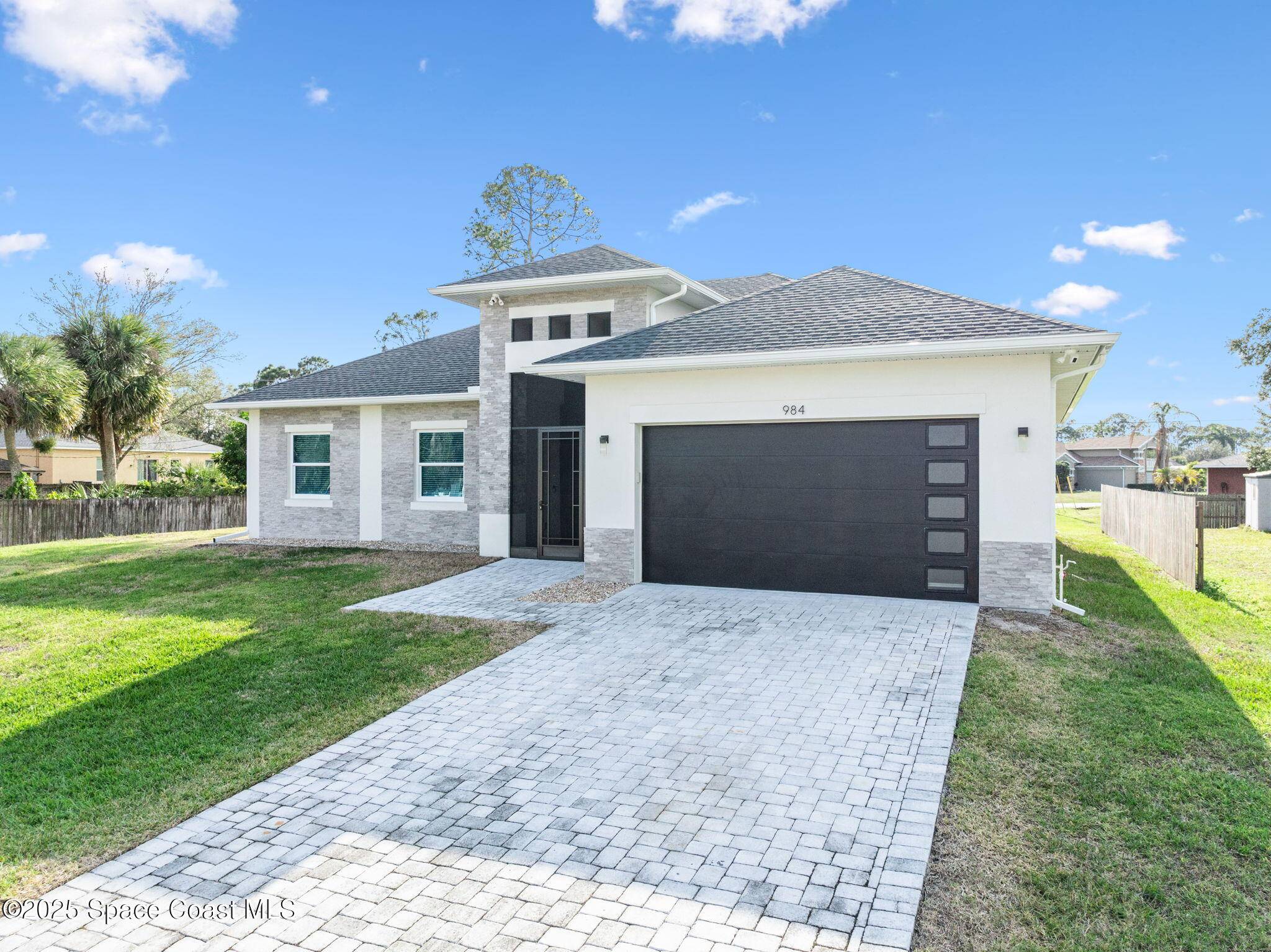 984 Hattaras TER SE, Palm Bay, FL 32909