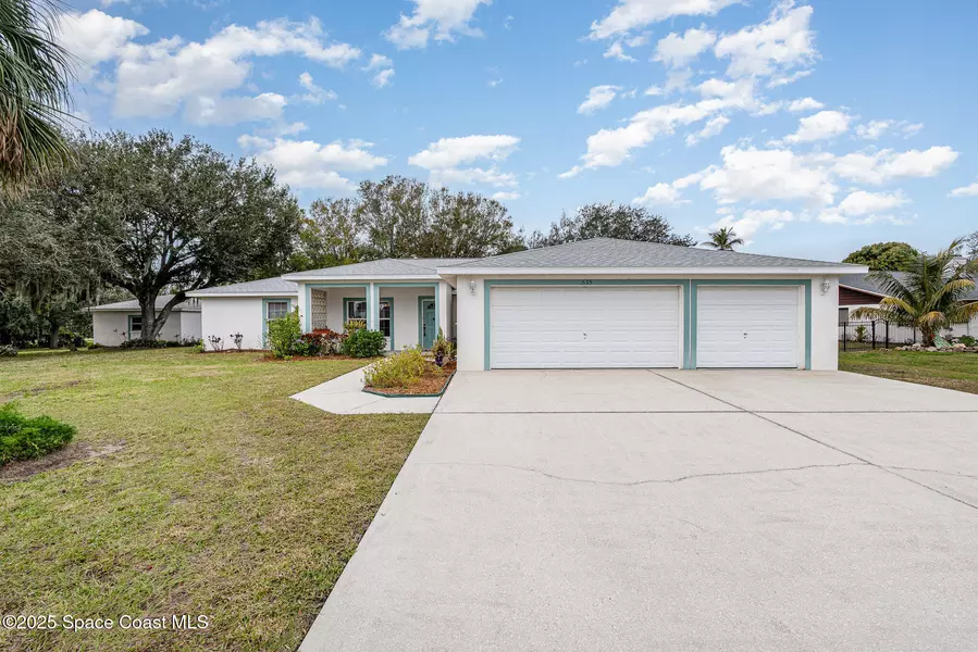 635 Sommers Hammock LN, Merritt Island, FL 32953