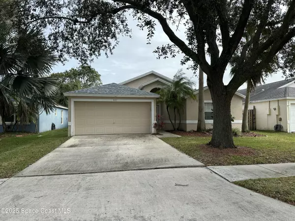 8011 Bracken LN, Melbourne, FL 32940