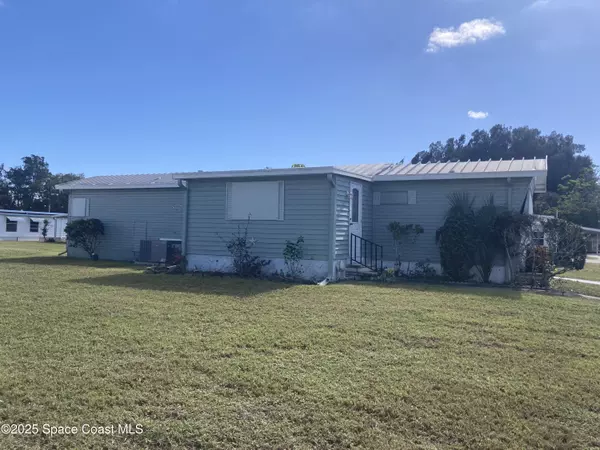 Palm Bay, FL 32907,221 Berry CT NE