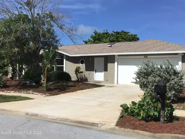 212 Ocean Breeze CIR, Indialantic, FL 32903