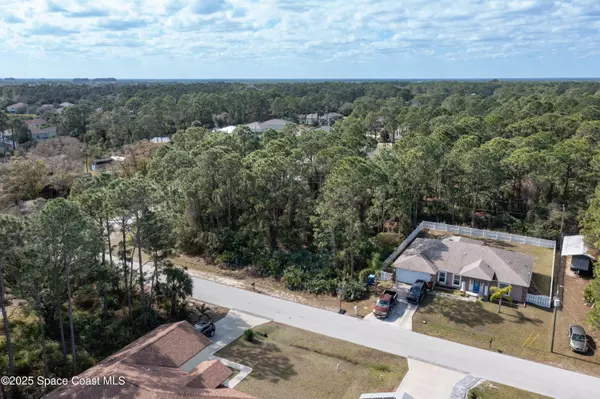 Palm Bay, FL 32908,1450 Hanscom RD SW