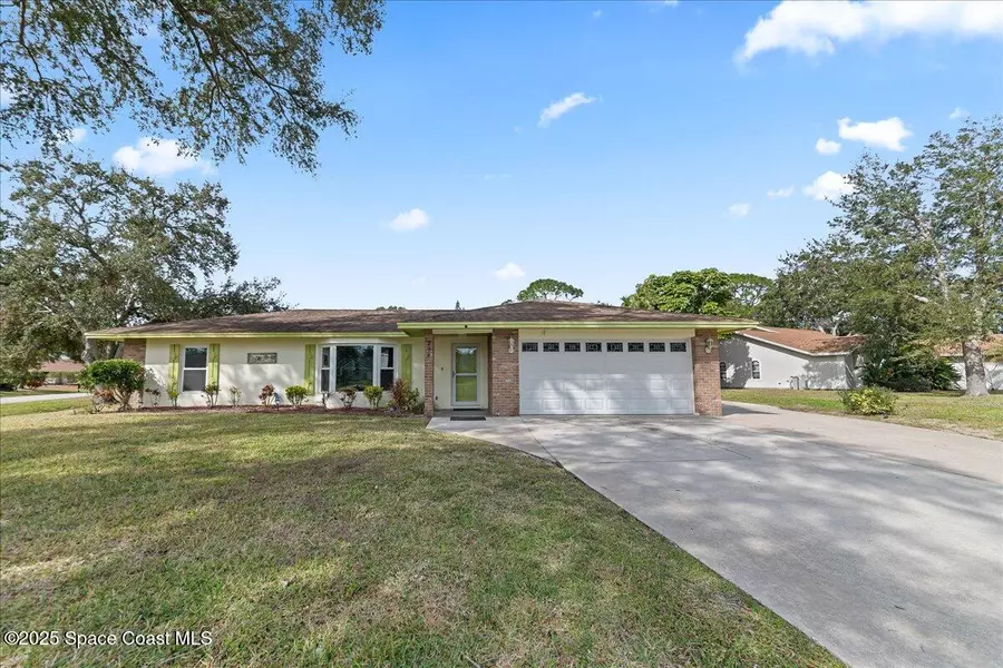 298 Neville CIR NE, Palm Bay, FL 32907