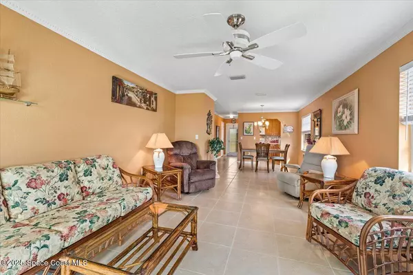 Vero Beach, FL 32962,105 Springlake CT #207