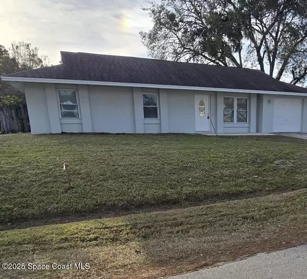 1790 Tradewinds AVE SE, Palm Bay, FL 32909