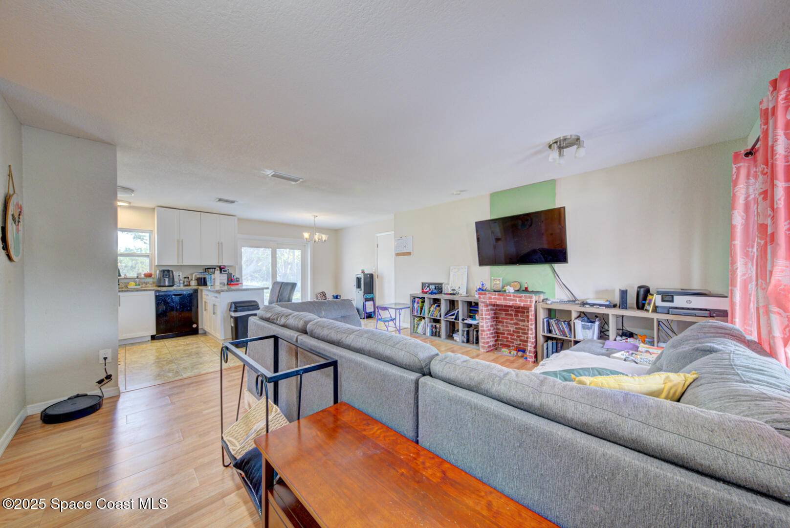 Palm Bay, FL 32905,969 Burn DR NE
