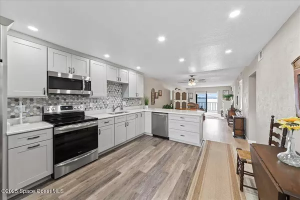 Rockledge, FL 32955,1049 Rockledge DR #303