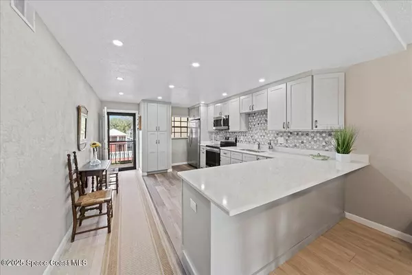 Rockledge, FL 32955,1049 Rockledge DR #303