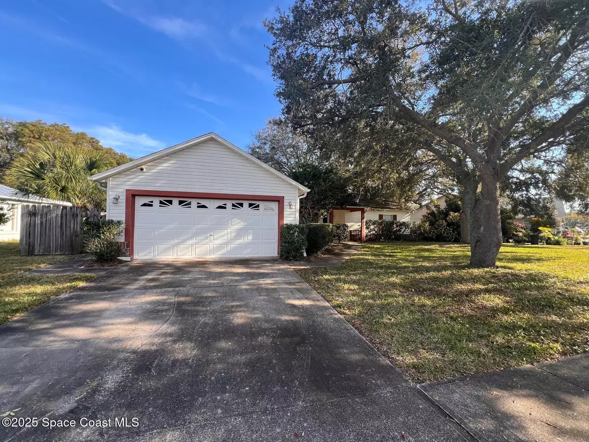 Melbourne, FL 32934,3317 Lake View CIR