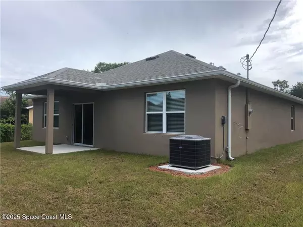 Sebastian, FL 32958,1650 Quaker LN