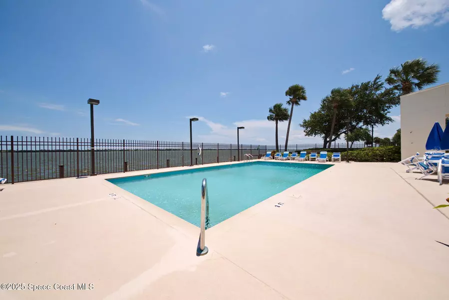 300 S Sykes Creek Pkwy #801, Merritt Island, FL 32952