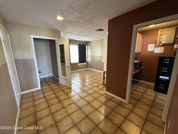 Titusville, FL 32780,1055 Cheney HWY #3