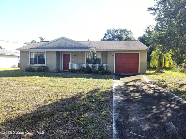 1736 Delaware ST NW, Palm Bay, FL 32907