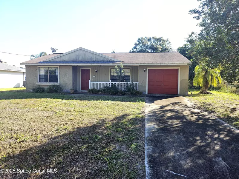 1736 Delaware ST NW, Palm Bay, FL 32907
