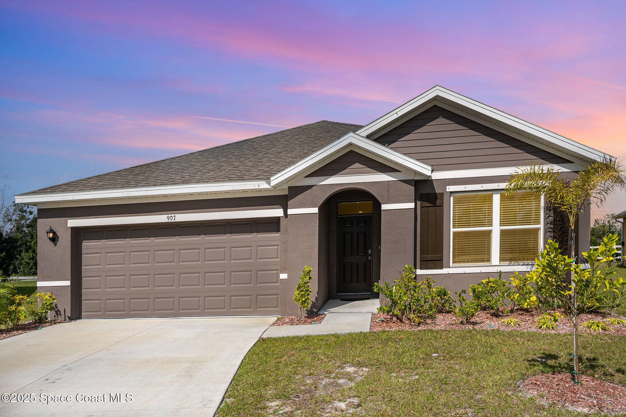 Rockledge, FL 32955,907 Trinity ST