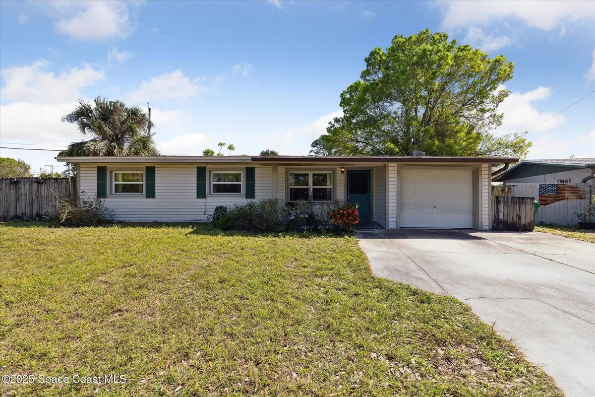 Merritt Island, FL 32952,185 Moore AVE