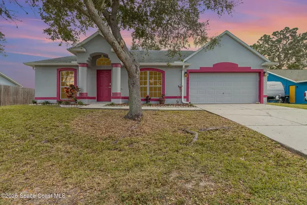 835 Glencove AVE NW, Palm Bay, FL 32907