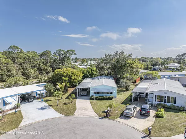 Barefoot Bay, FL 32976,206 Almond CT