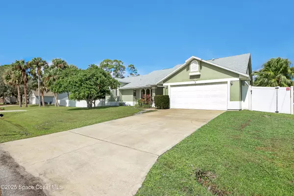 1873 Salida ST NW, Palm Bay, FL 32907