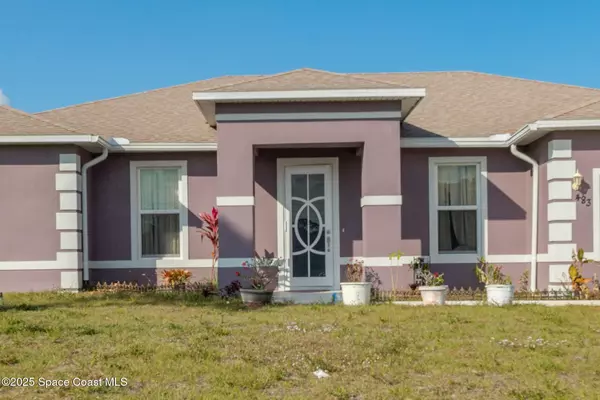 1483 Summer ST SE, Palm Bay, FL 32909