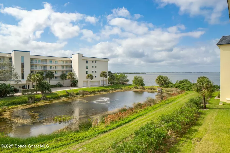 190 Escambia LN #305, Cocoa Beach, FL 32931