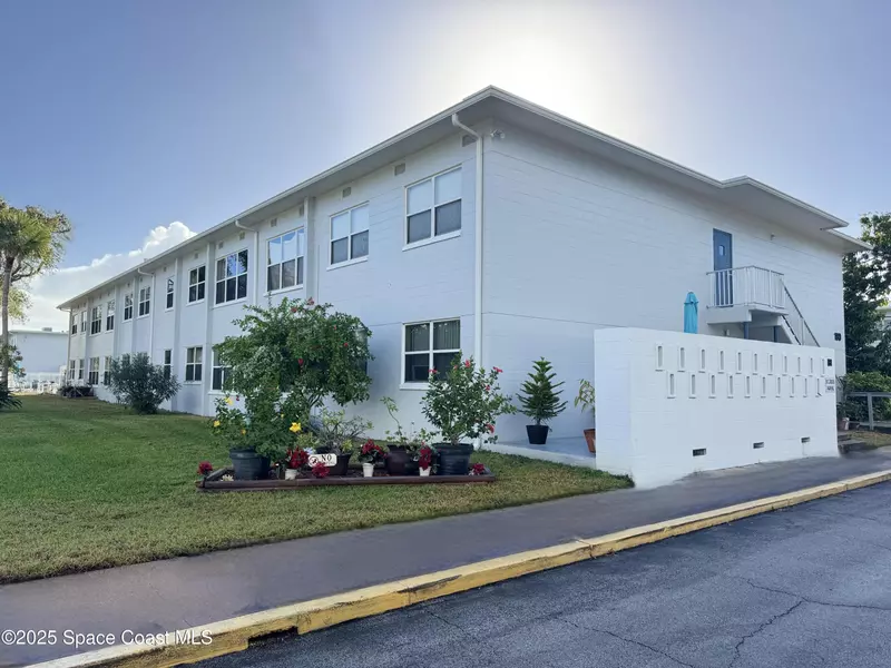 180 Bounty ST #B1-101, Merritt Island, FL 32952