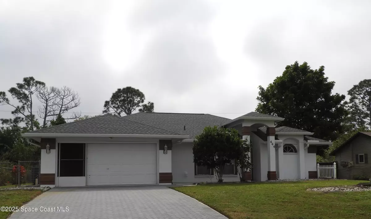 Palm Bay, FL 32909,444 Vin Rose CIR SE