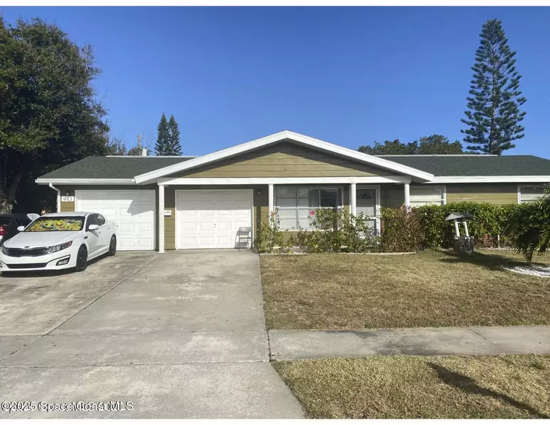 943 Canal LN NE, Palm Bay, FL 32905