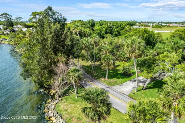 Rockledge, FL 32955,1919 Rockledge DR