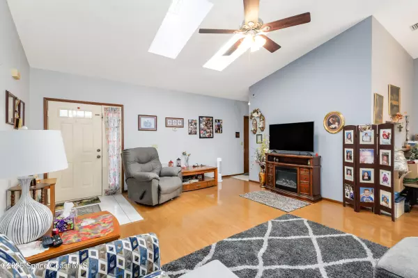 Melbourne, FL 32935,1553 Clover CIR