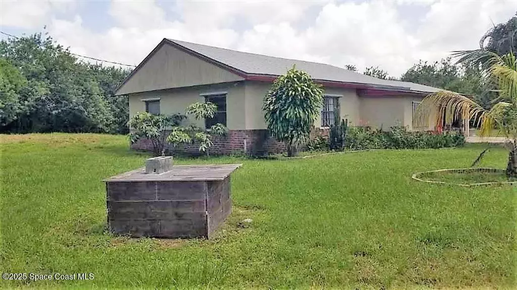 12635 97th ST, Fellsmere, FL 32948