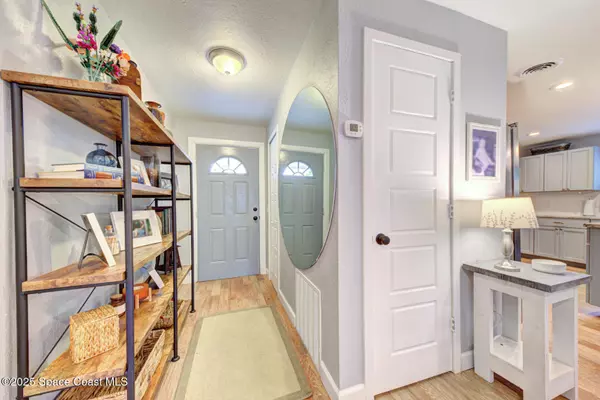 Merritt Island, FL 32952,100 Brandy LN