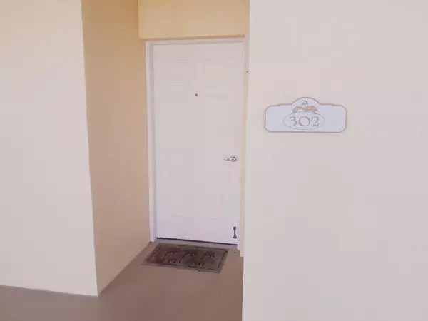 Merritt Island, FL 32953,480 Sail LN #302