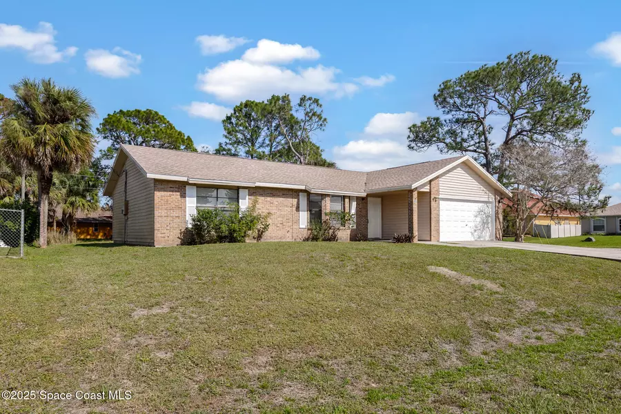 1599 Jenson TER SE, Palm Bay, FL 32909