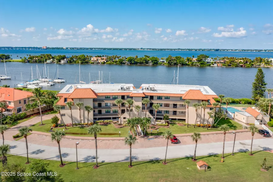 18 Marina Isles BLVD #203, Indian Harbour Beach, FL 32937