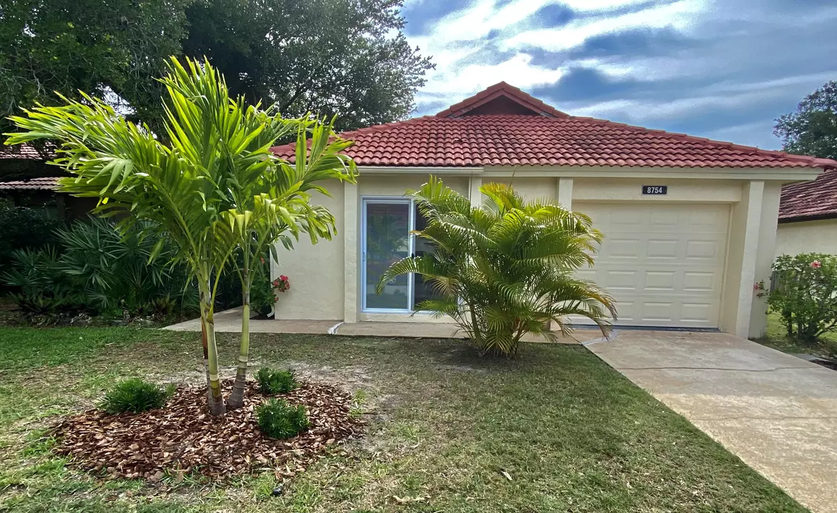 Cape Canaveral, FL 32920,8754 Honeysuckle WAY