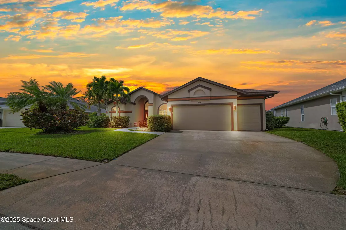 Melbourne, FL 32940,984 Victoria PL