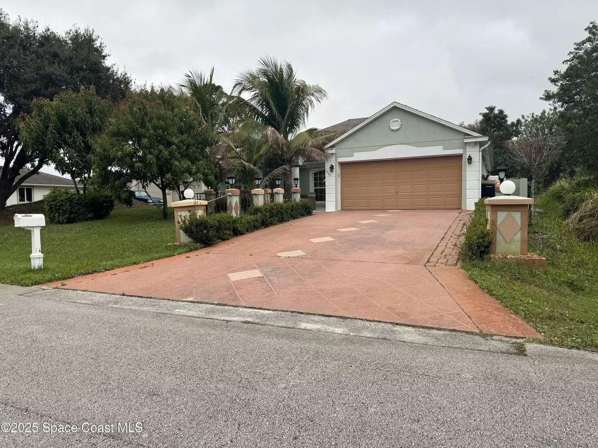 Palm Bay, FL 32909,322 Alder AVE SE