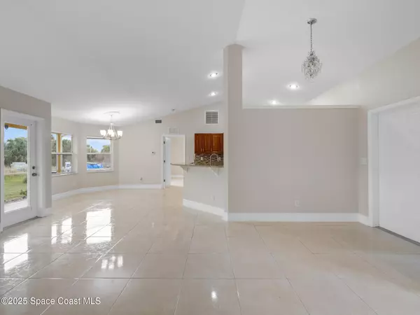 Palm Bay, FL 32908,660 Akola TER
