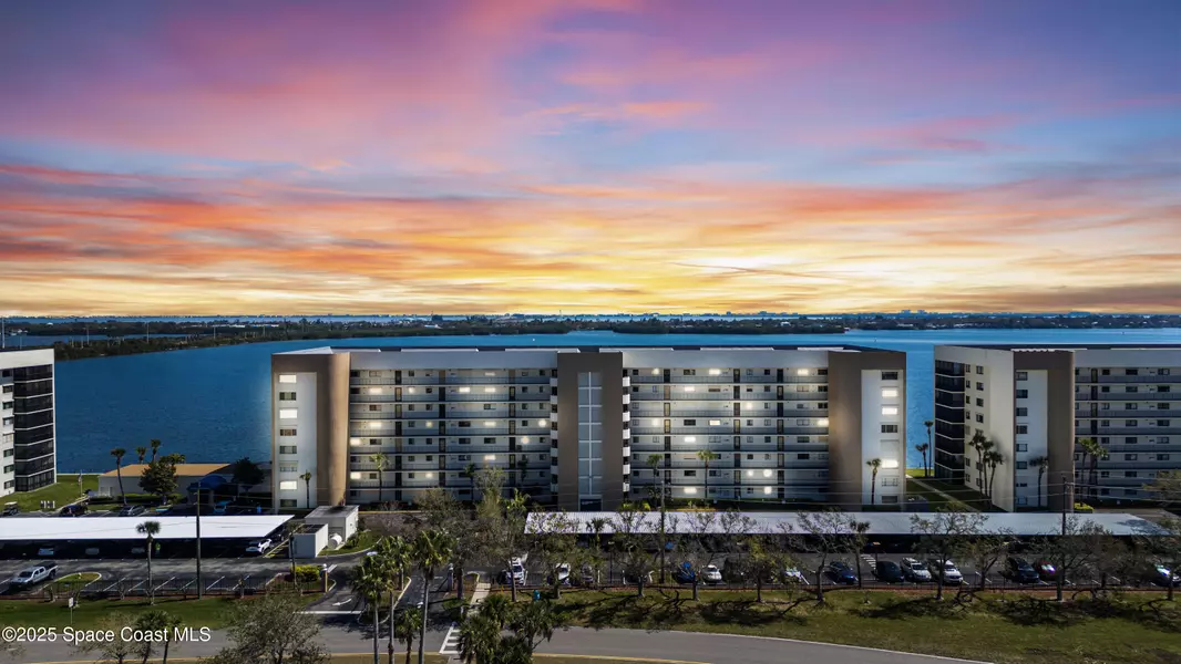 250 S Sykes Creek Pkwy #704, Merritt Island, FL 32952