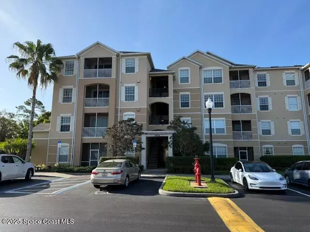 1626 Peregrine CIR #301, Rockledge, FL 32955