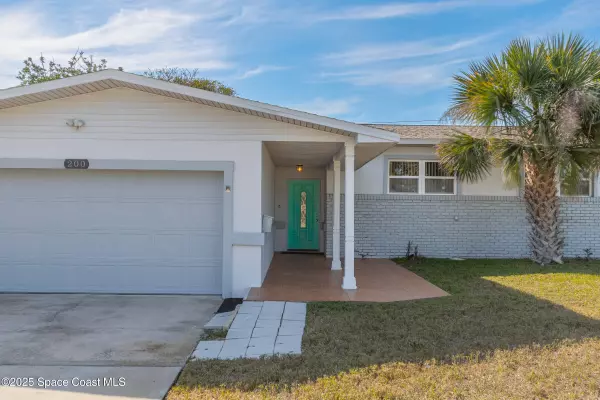 Satellite Beach, FL 32937,200 Jason CT