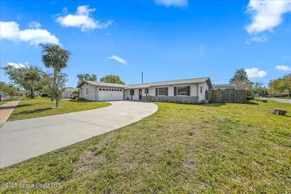 2527 Tomoka AVE, Titusville, FL 32780
