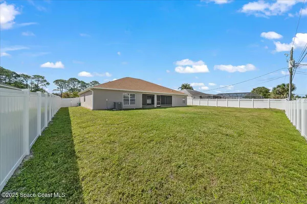 Palm Bay, FL 32907,1535 Heartwellville ST NW