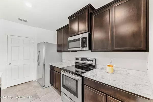 Palm Bay, FL 32908,492 Moray DR SW
