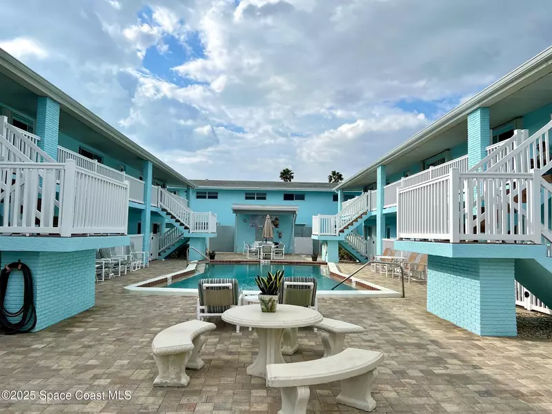 180 Flagler LN #25, Cocoa Beach, FL 32931