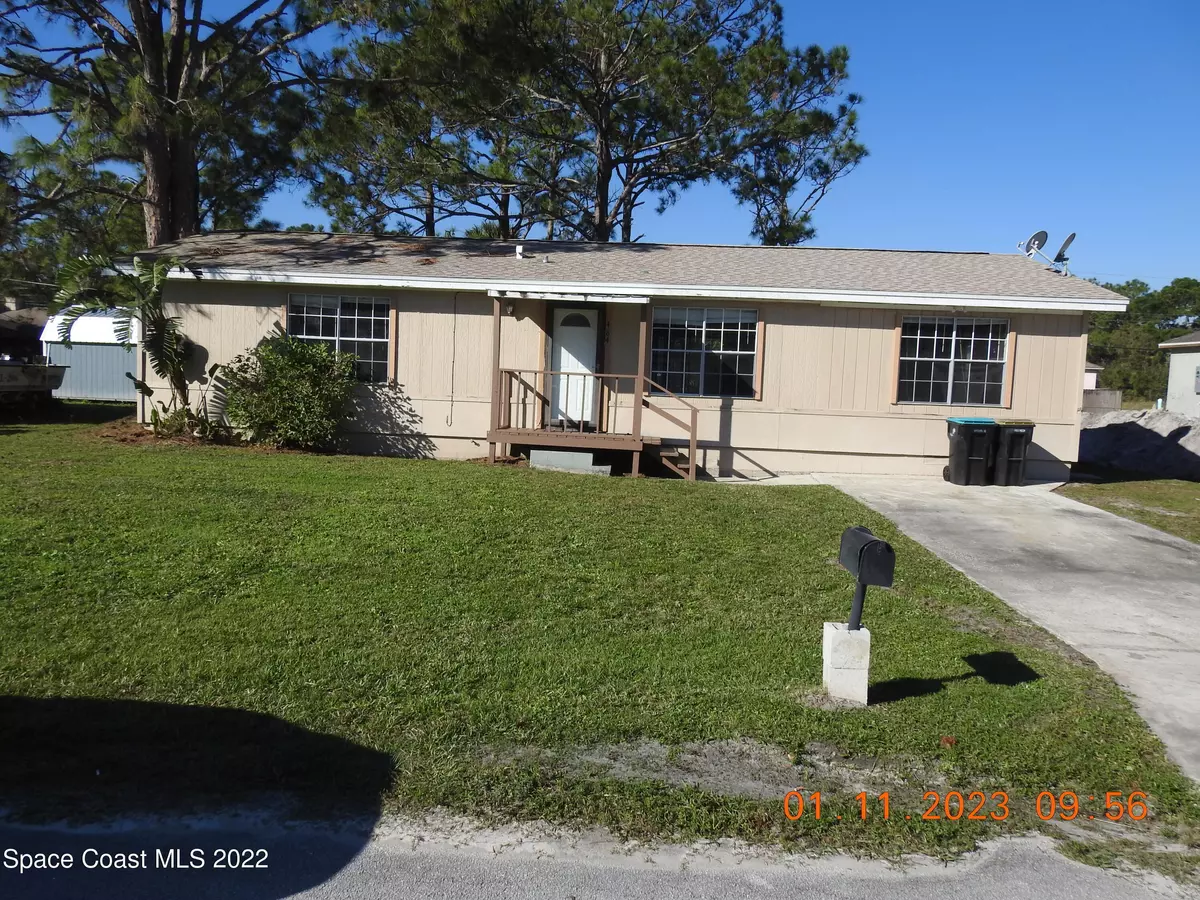 Palm Bay, FL 32907,484 Bridgeport AVE NW