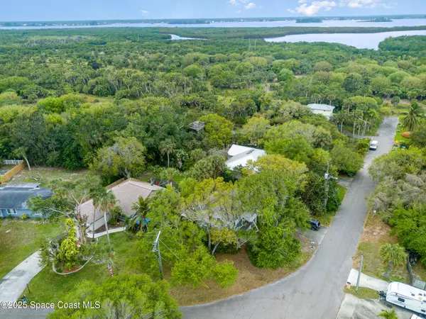 Melbourne Beach, FL 32951,127 Delvalle ST