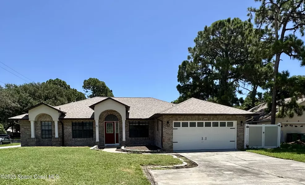 1016 Newfound Harbor DR, Merritt Island, FL 32952